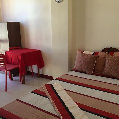 C Tower Studio Apartments Puerto Princesa Luaran gambar