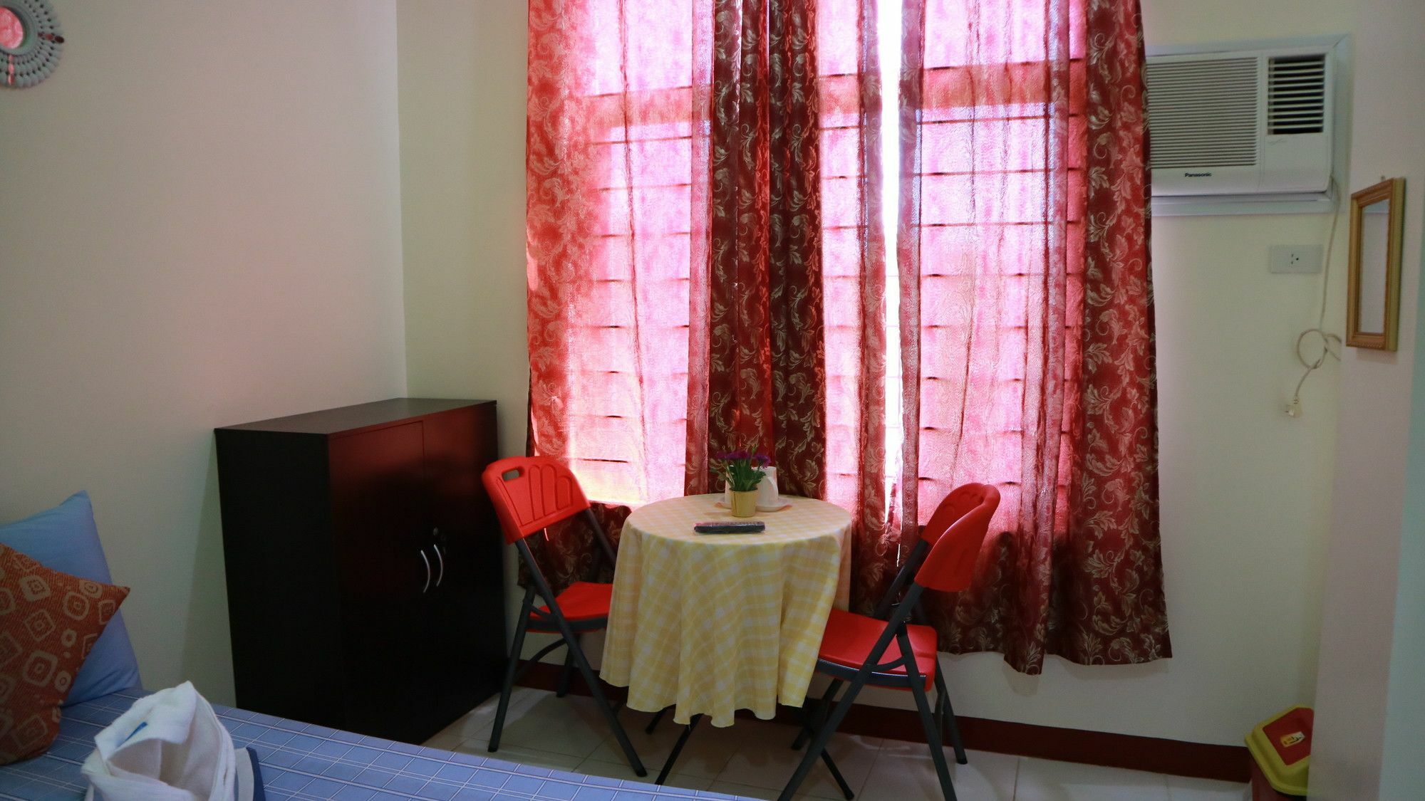 C Tower Studio Apartments Puerto Princesa Luaran gambar