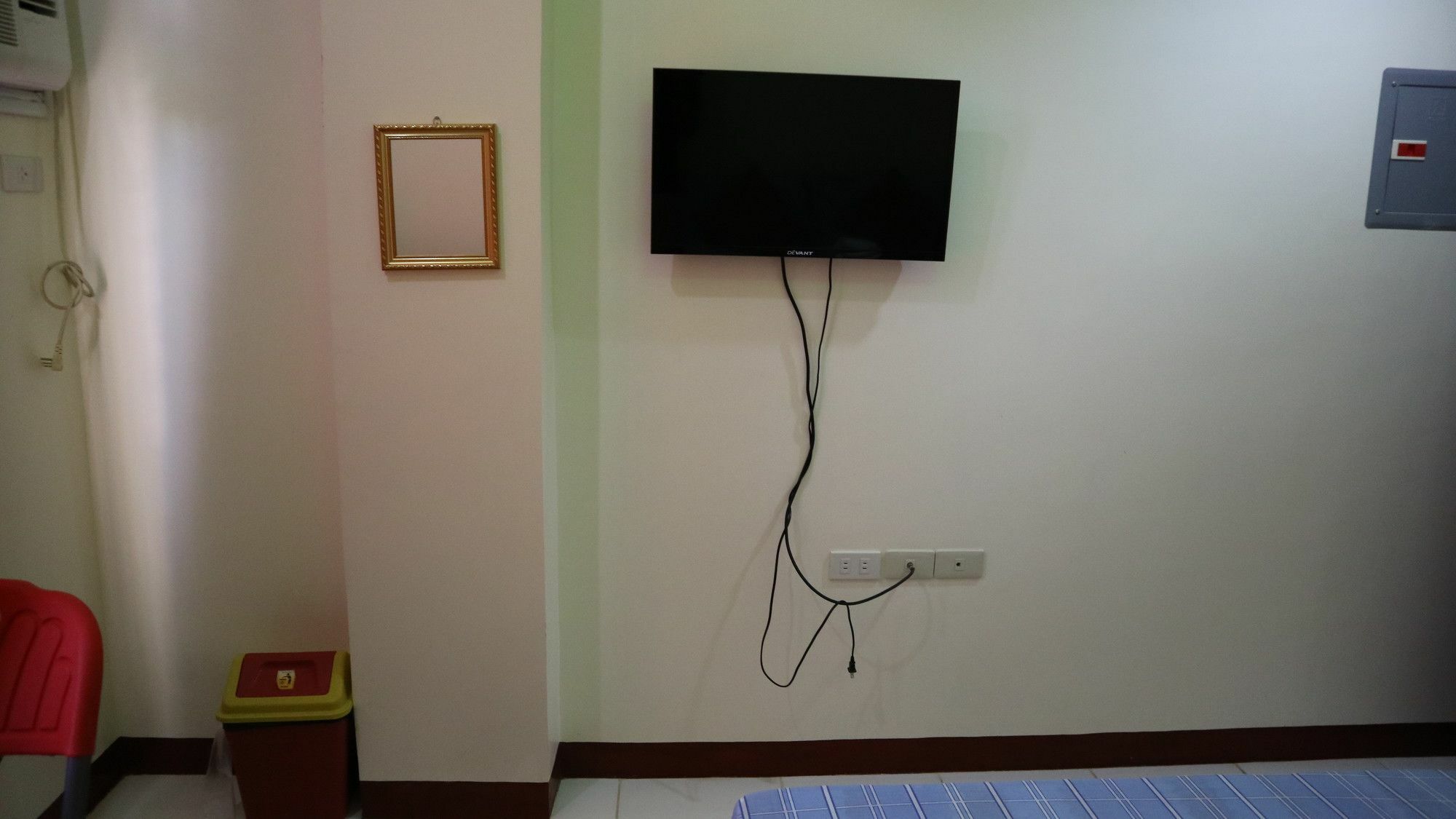 C Tower Studio Apartments Puerto Princesa Luaran gambar