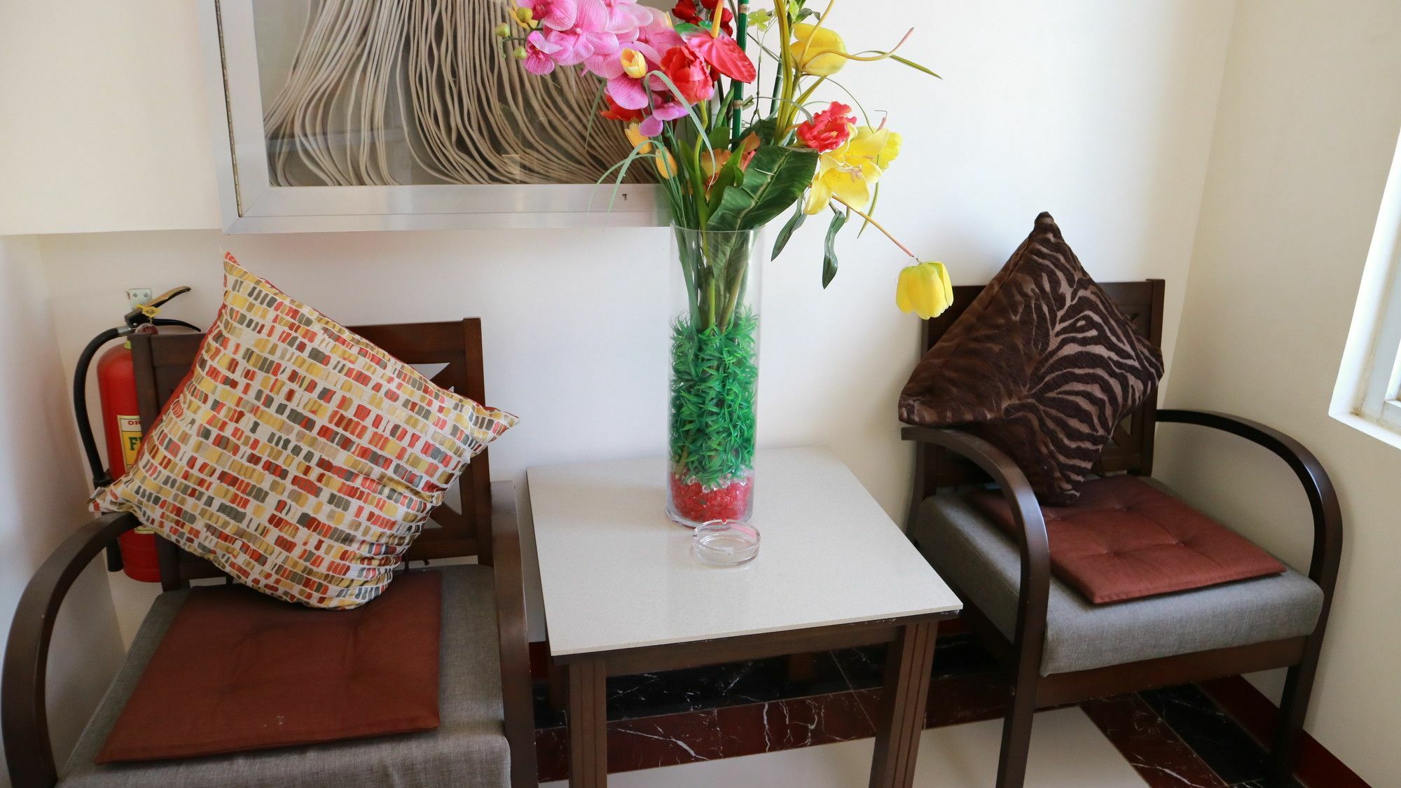 C Tower Studio Apartments Puerto Princesa Luaran gambar