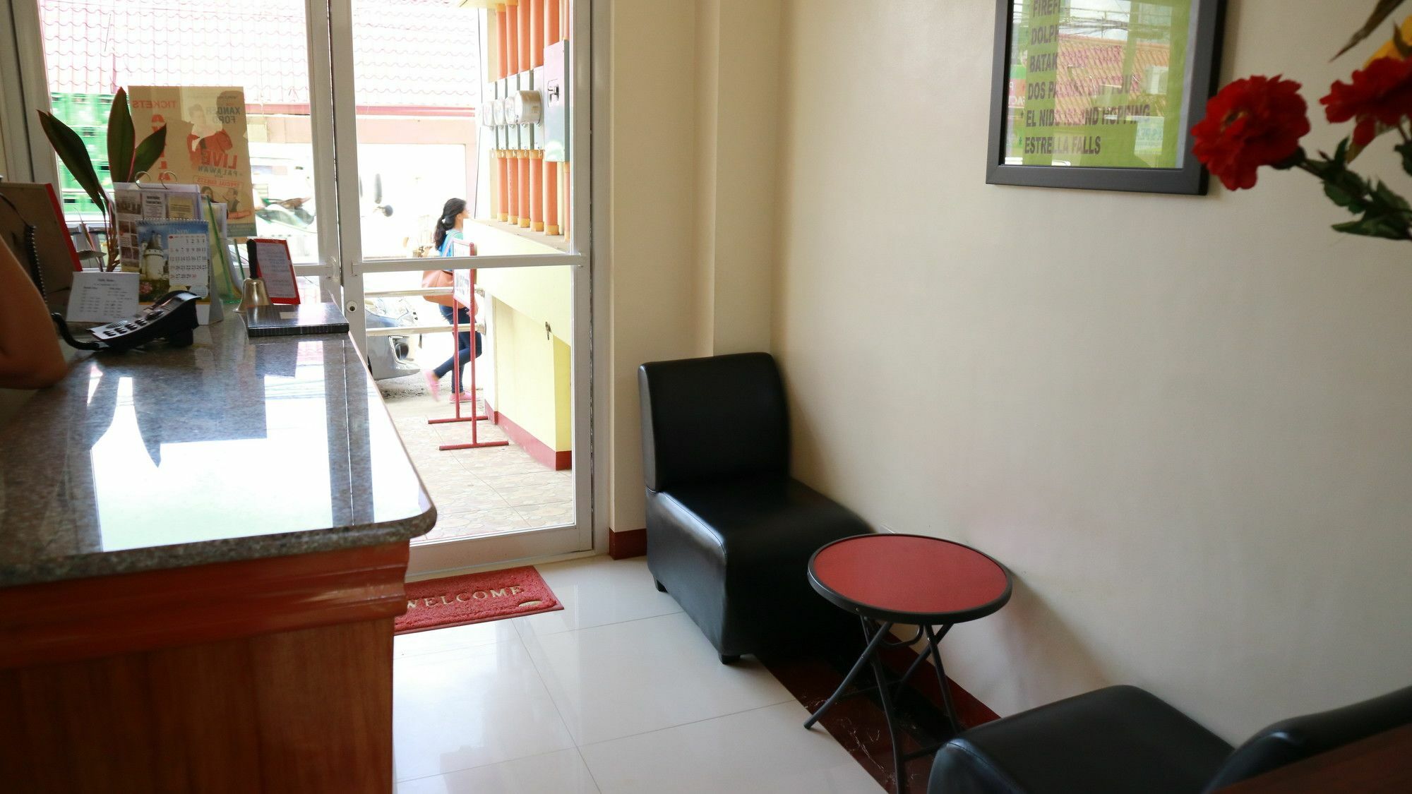 C Tower Studio Apartments Puerto Princesa Luaran gambar